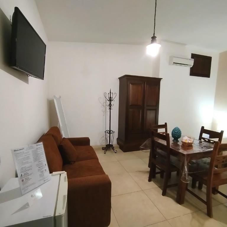 Il Moro di Ossuna - Quadruple Room with Private Bathroom - 10