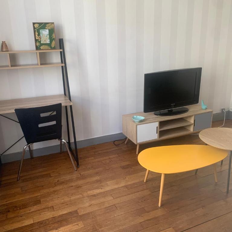 Logement proche gare , tram direct circuit - Apartment mit 1 Schlafzimmer - 13