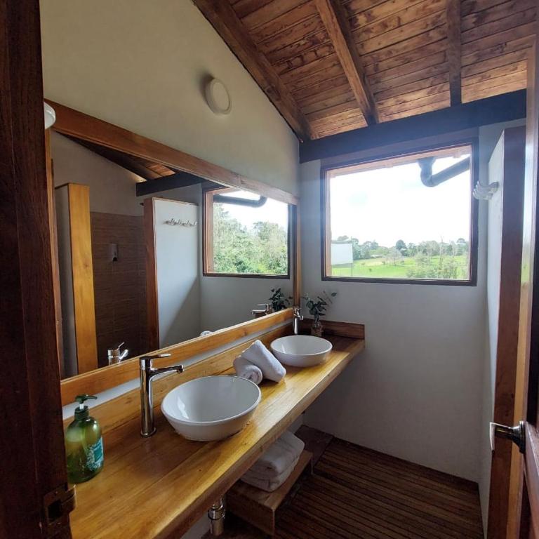 Hotel Campestre Ronda Ecuestre Rionegro - Habitación Doble Deluxe con balcón - 3
