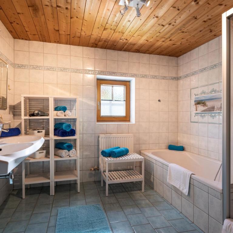 KaiserGattern - Ferienhaus mit Dusche - 19