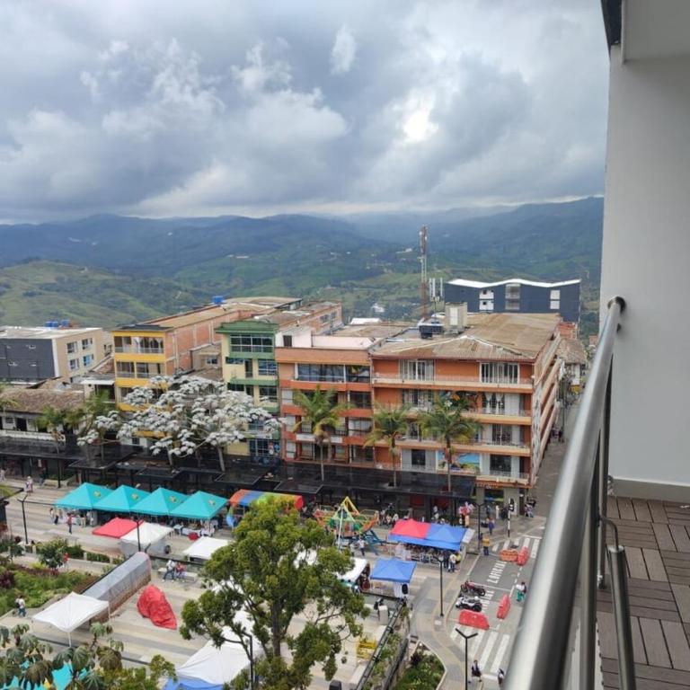 Espectacular apartamento completamente dotado en Yarumal Antioquia! - Three-Bedroom Apartment - 19