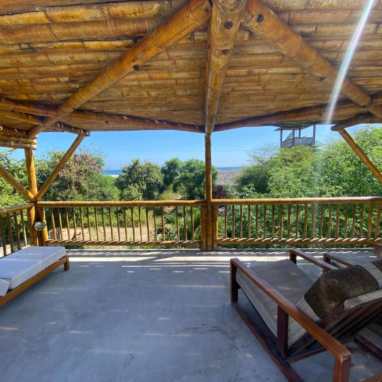 Hermanos Perdidos Surf - Cama en habitación compartida mixta de 6 camas - 2