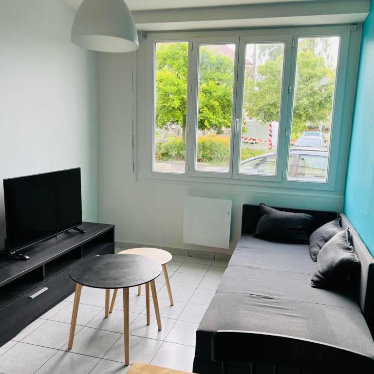 T2, T3 ou studio a Saint Nazaire parking gratuit IDEAL PRO ET VACANCES - Appartement - Rez-de-Chaussée - 1