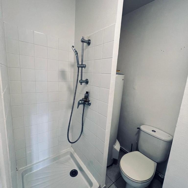 T2, T3 ou studio a Saint Nazaire parking gratuit IDEAL PRO ET VACANCES - Appartement - Rez-de-Chaussée - 2