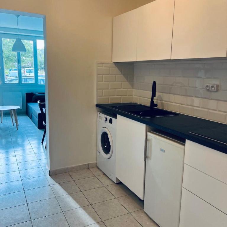 T2, T3 ou studio a Saint Nazaire parking gratuit IDEAL PRO ET VACANCES - Appartement - Rez-de-Chaussée - 3