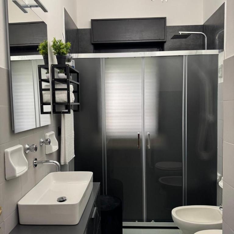 Prestige Rooms - Camera Matrimoniale con Bagno Privato - 2