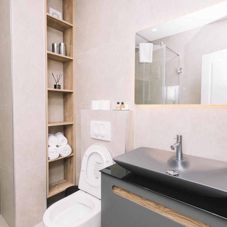 Azanti Residence - Apartman sa 2 Spavaće Sobe, Balkonom i Pogledom na More - 17