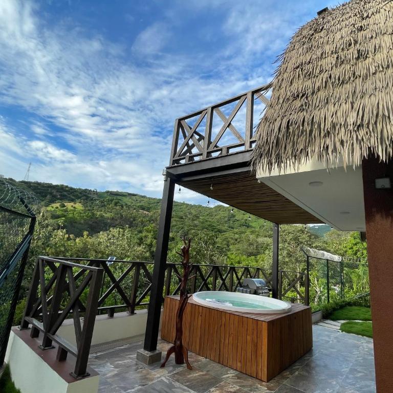 Tropical paradise, deluxe duplex cabin - Two-Bedroom Villa - 10