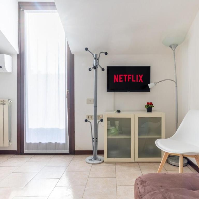 Suite con bagno privato con WiFi a 200m dalla metro - Appartamento con 3 Camere da Letto - 18
