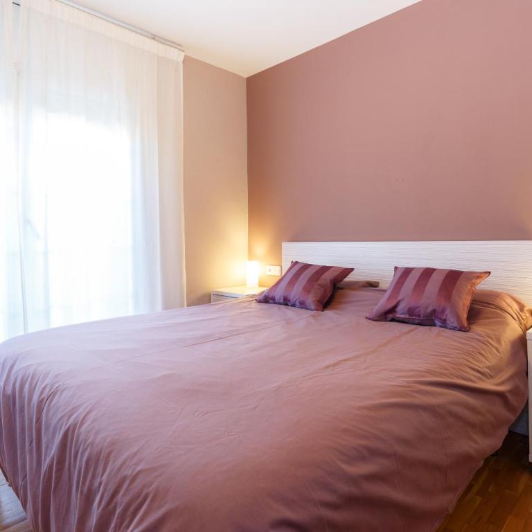 LetsGo Sagrada Familia Penthouse - Two-Bedroom Apartment with Terrace - 2