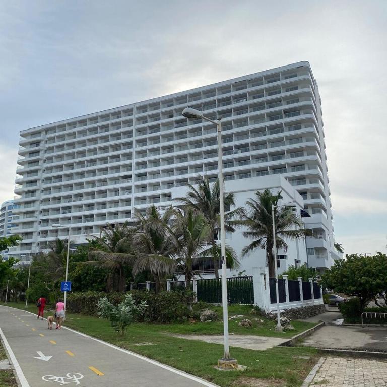New Apto Beach Front & Close to Airport - Apartamento de 1 dormitorio - 10