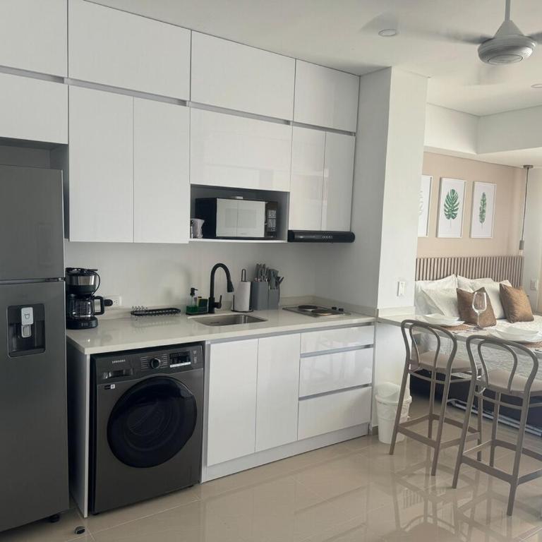 New Apto Beach Front & Close to Airport - Apartamento de 1 dormitorio - 29