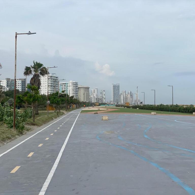 New Apto Beach Front & Close to Airport - Apartamento de 1 dormitorio - 33
