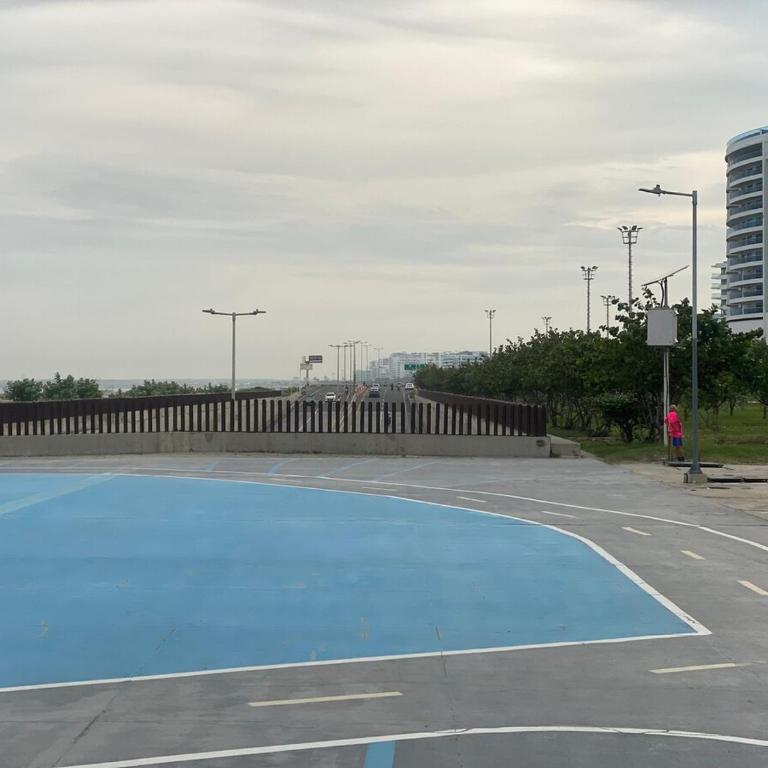 New Apto Beach Front & Close to Airport - Apartamento de 1 dormitorio - 41