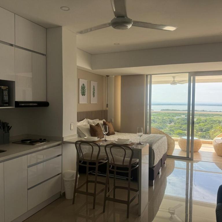 New Apto Beach Front & Close to Airport - Apartamento de 1 dormitorio - 42