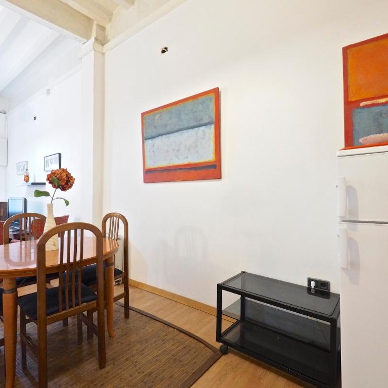 Parallel-Patio - Two-Bedroom Apartment - 12