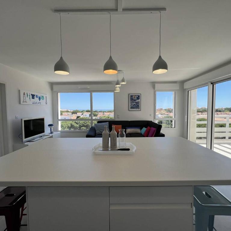 Duplex de Standing pour 7 Pers. avec Terrasse et Parking à 500m de la Plage - FR-1-81-642 - Appartement - 2