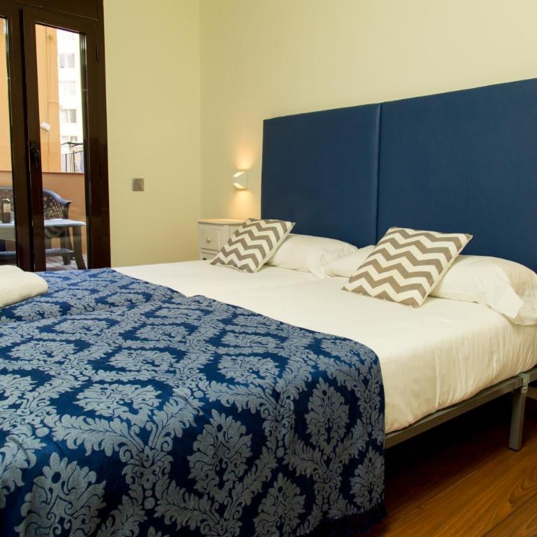Autèntic Eixample Barcelona - Luxury Three-Bedroom Apartment - Aribau 66 - 33