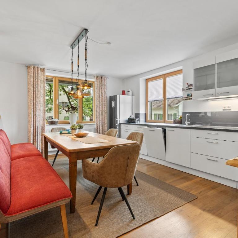 Fe Wo Brunnen - 120 qm -Quiet location - lots of nature - grosser Balkon und Garten - 3D Rundgang verfügbar - Apartment mit 2 Schlafzimmern - 11