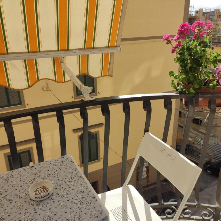 Carafa Materdei - Camera Deluxe (2 Adulti + 1 Bambino) - 5