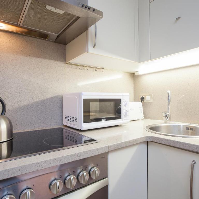 Flateli Llúria - One-Bedroom Apartment - 48