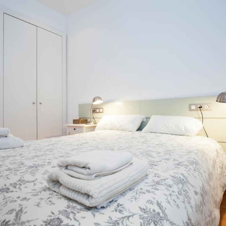 Flateli Llúria - One-Bedroom Apartment - 42
