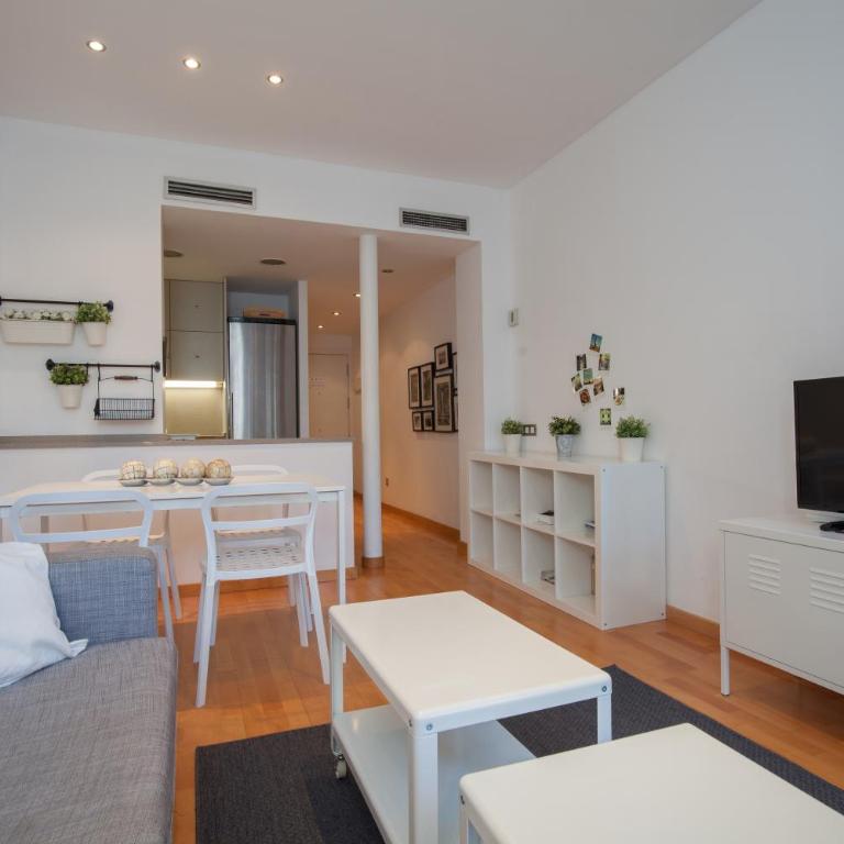 Flateli Llúria - One-Bedroom Apartment - 33