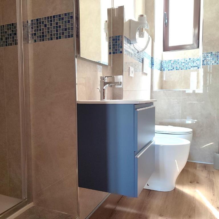 Triestecenter Rooms & Apartments - Colori di Trieste - Two-Bedroom Apartment with Balcony - 4