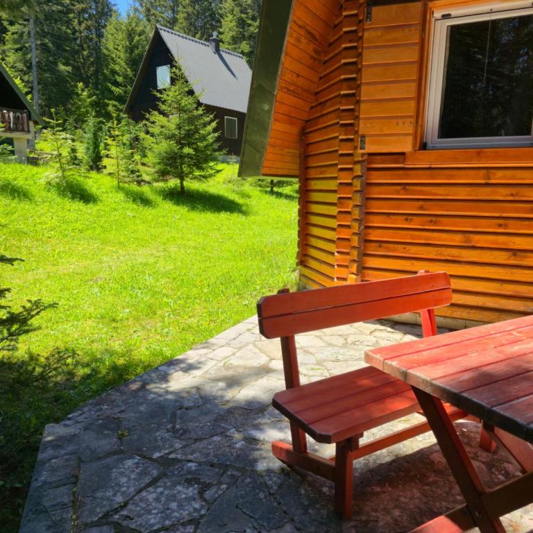 Planinska Vila - Three-Bedroom Villa - 64