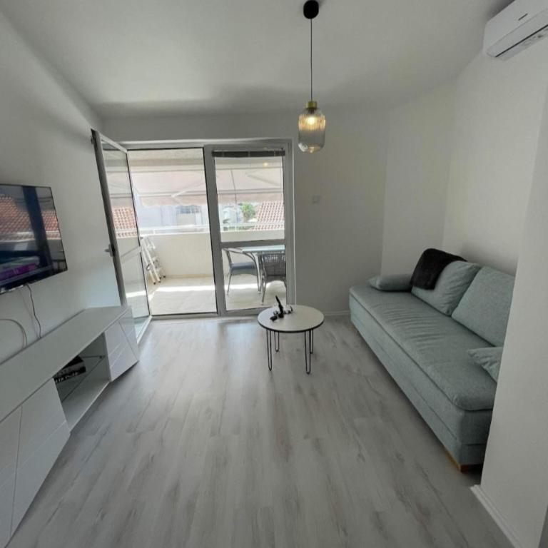 Modern apartment Budva - Apartman sa 1 Spavaćom Sobom - 3