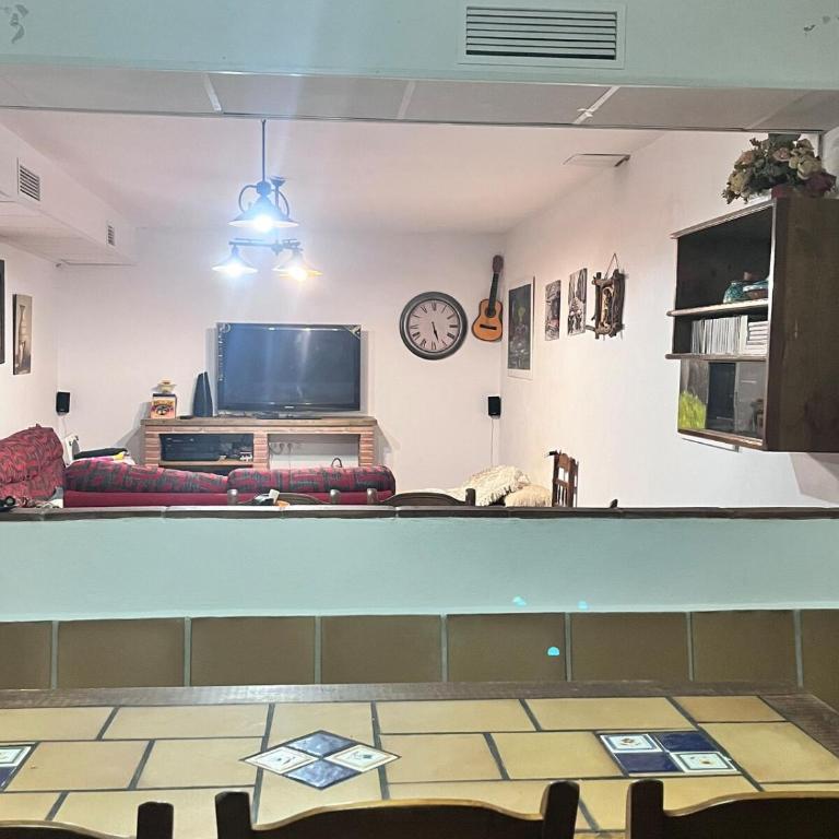 Basement with barbecue and patio - Casa de 3 dormitorios - 9
