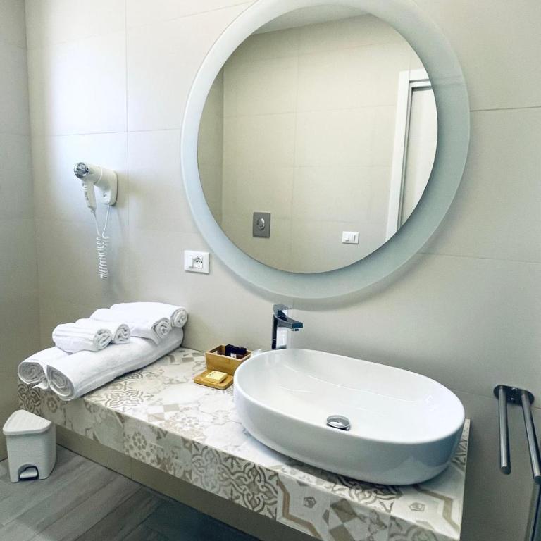 Aquamarì Charme Rooms - Camera Matrimoniale con Bagno Privato - 7