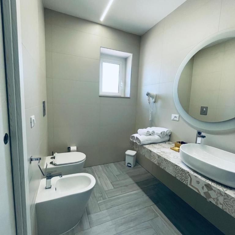 Aquamarì Charme Rooms - Camera Matrimoniale con Bagno Privato - 8