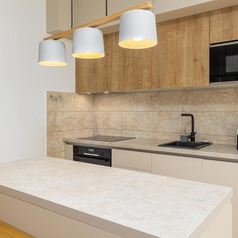 Just 7 Min from the Beach Stylish 2BR - Two-Bedroom Apartment - 5