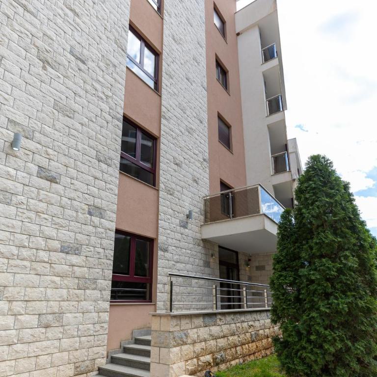 Just 7 Min from the Beach Stylish 2BR - Two-Bedroom Apartment - 54
