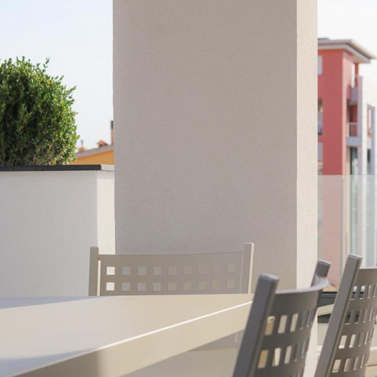 AZULIS 7 Pisano - 2BR Apt, 2 Terraces, Lift & Parking, Aldo Moro Olbia - Two-Bedroom Deluxe Apartment with Balcony - 67