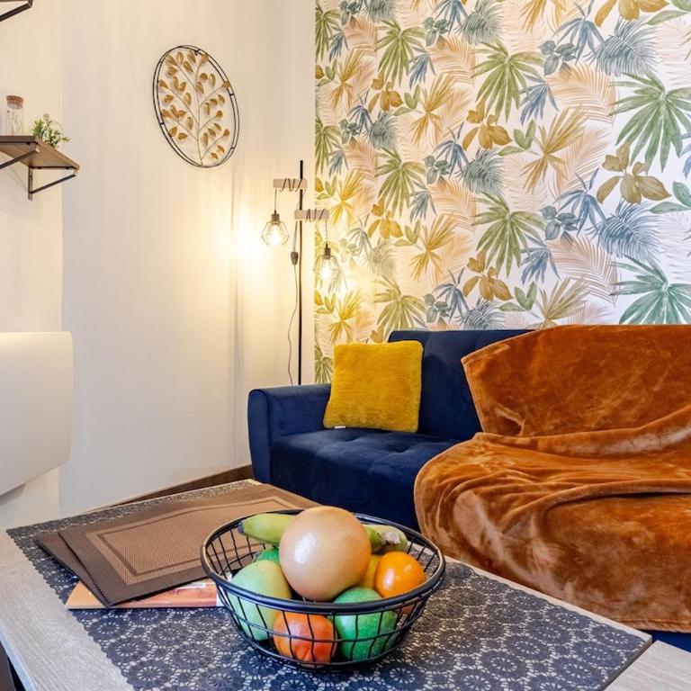 Cocon Bohème Proche Gare - Two-Bedroom Apartment - 11