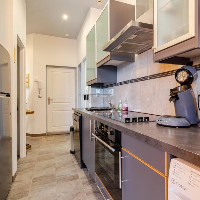 Cocon Bohème Proche Gare - Two-Bedroom Apartment - 9