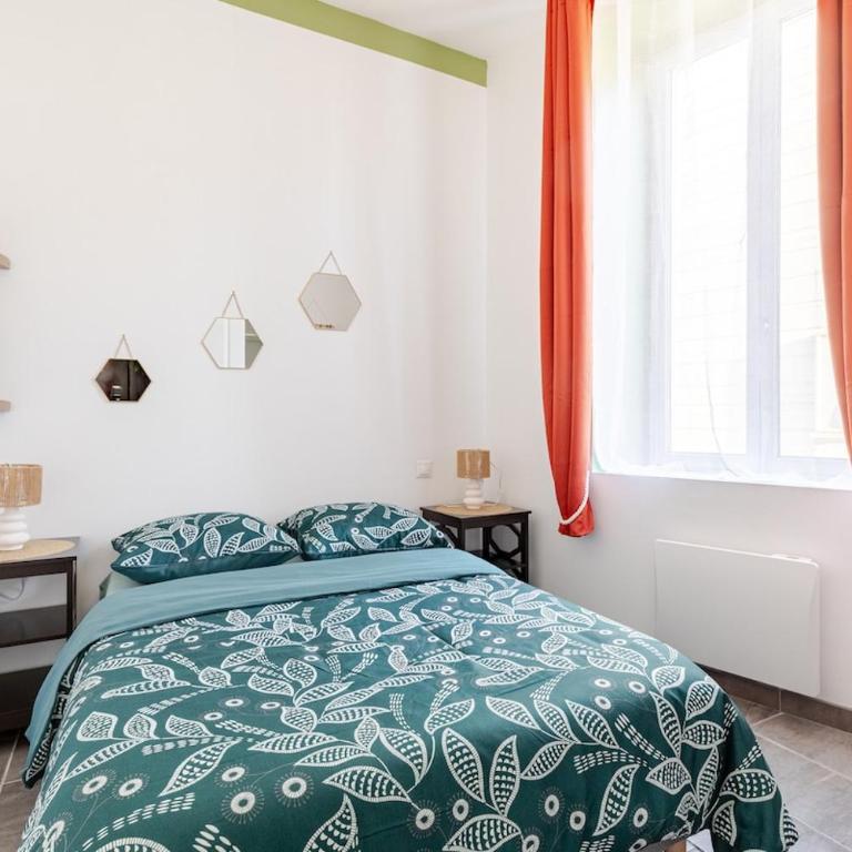 Cocon Bohème Proche Gare - Two-Bedroom Apartment - 19
