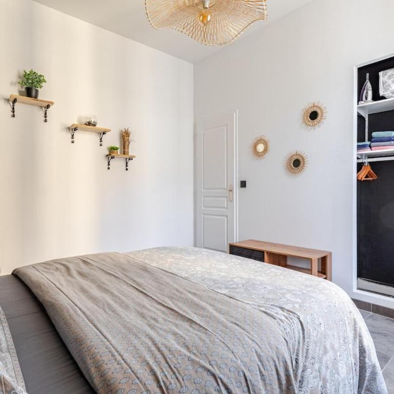 Cocon Bohème Proche Gare - Two-Bedroom Apartment - 15
