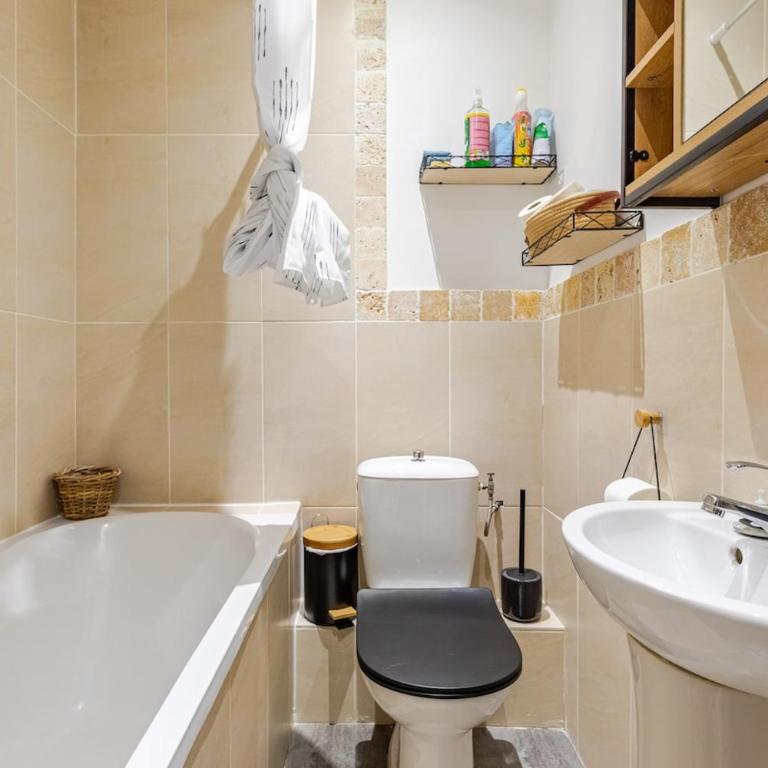 Cocon Bohème Proche Gare - Two-Bedroom Apartment - 23