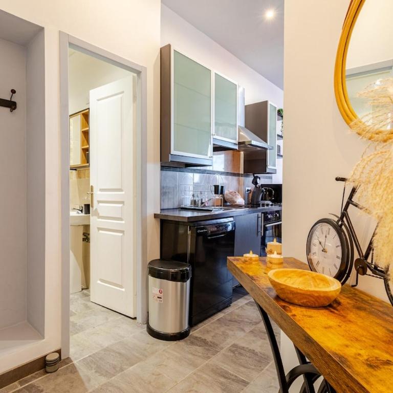 Cocon Bohème Proche Gare - Two-Bedroom Apartment - 25