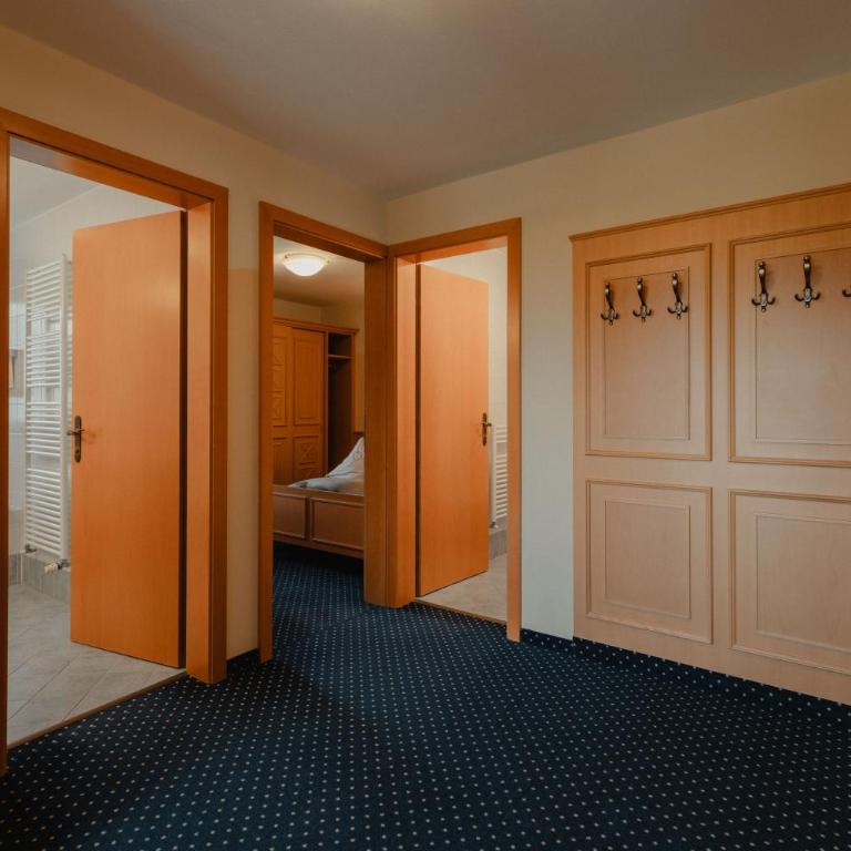 Hotel Alpenrose - Two-Bedroom Suite - 5