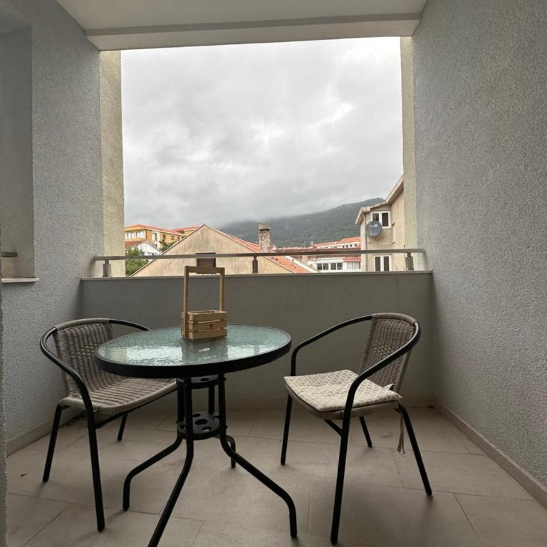 Apartments Lemar - Studio with Balcony - 2