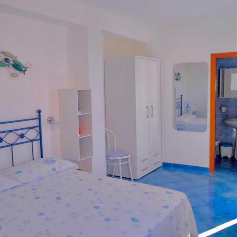 PonzaSmeralda Le Forna - Appartamento con 2 Camere da Letto e Vista Mare - 4