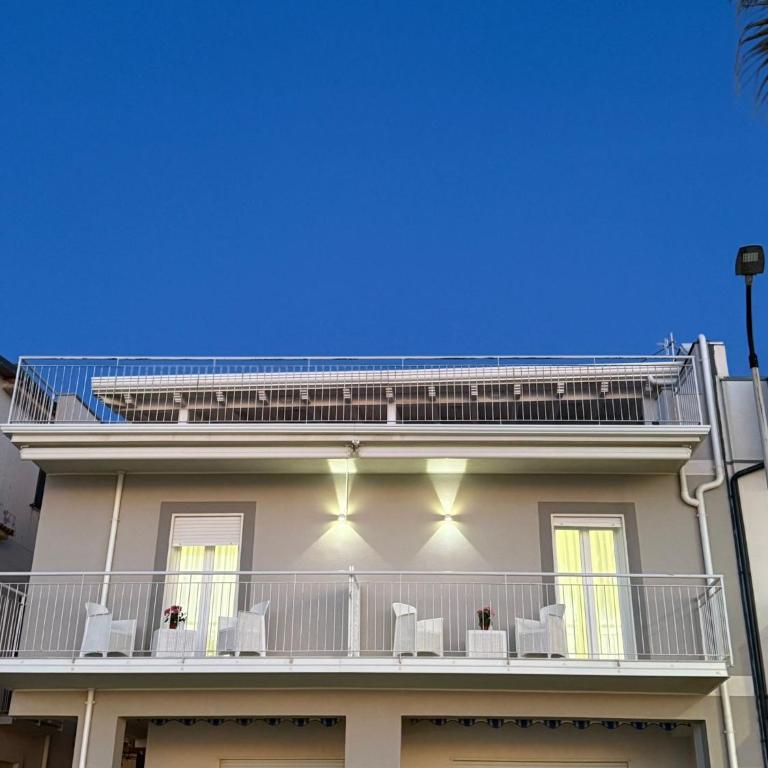 Affaccio sul Mare - Appartamento Superior con Balcone - 2