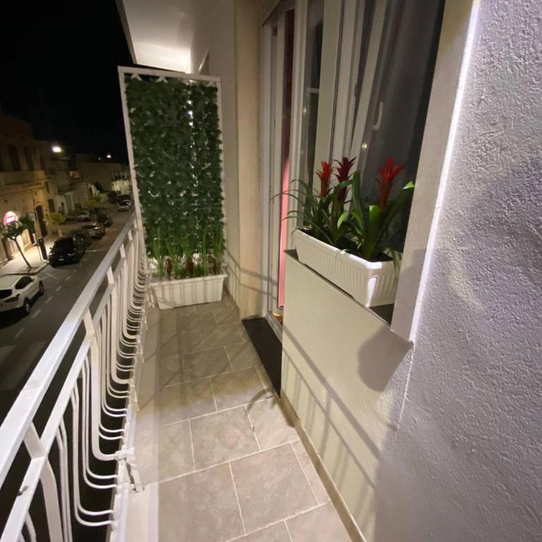 Sorelle Misceo - Double Room with Balcony - 11