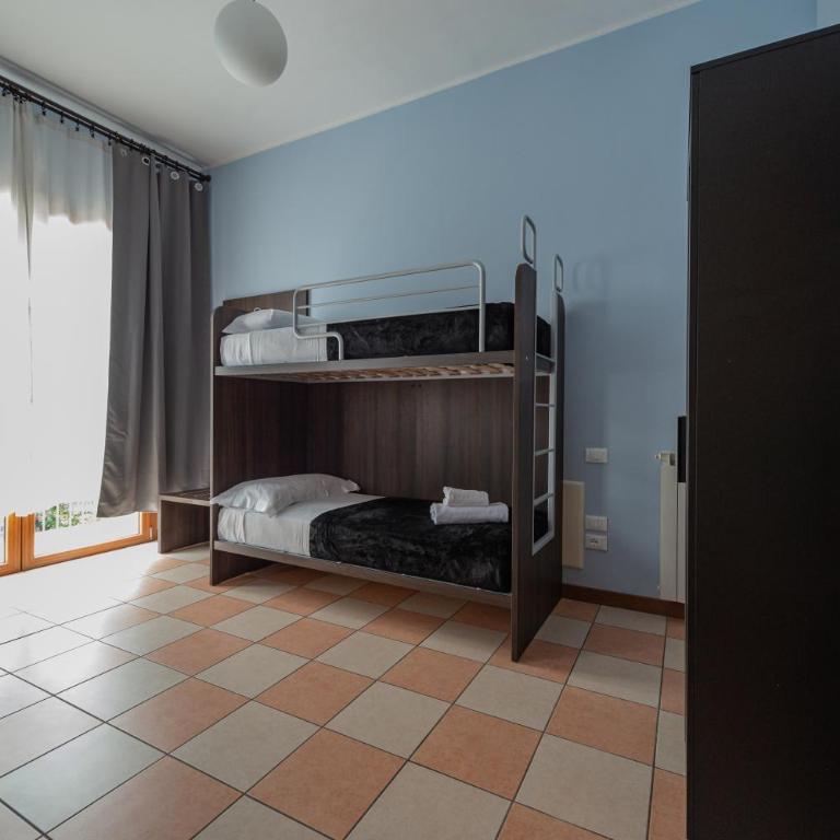 Marconi Lodge - Camera Tripla con Bagno Privato - 3