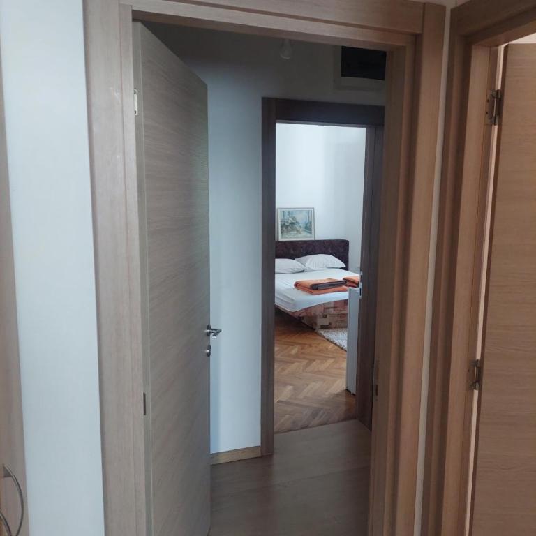 Goran - One-Bedroom Apartment - 6