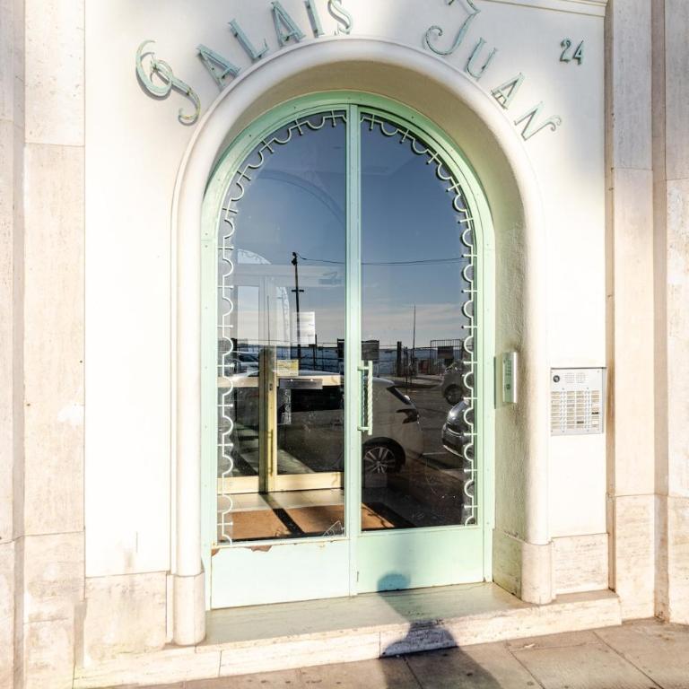 Best Place in Juan les pins, Premium, Sea View, sleeps 6 - Appartement - Vue sur Mer - 23